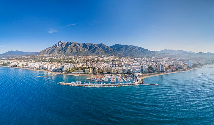 How long is the bus from Marbella to Malaga Airport (AGP)?