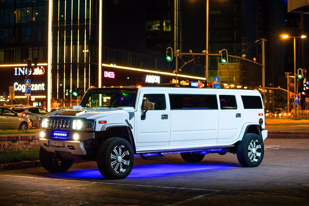 Where can I hire a Hummer H3 limo?