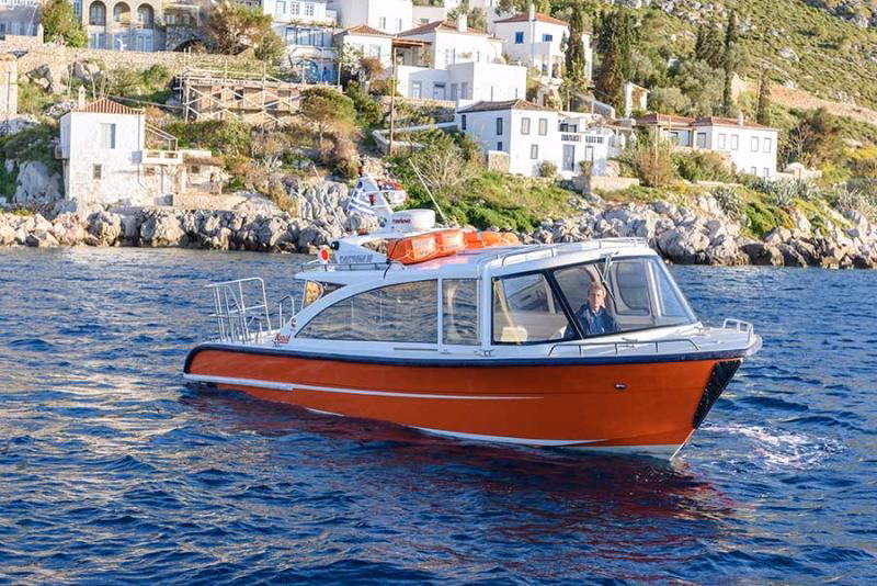 Is Hydra a car-free island?