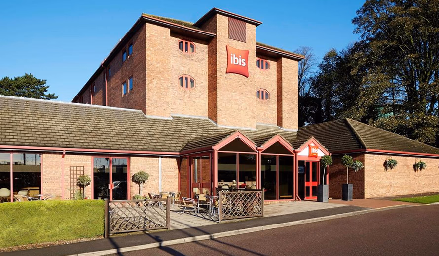 Does Ibis London have a cancellation policy?