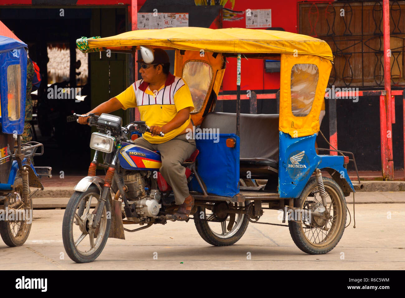 How much does it cost to stay in Iquitos Peru?