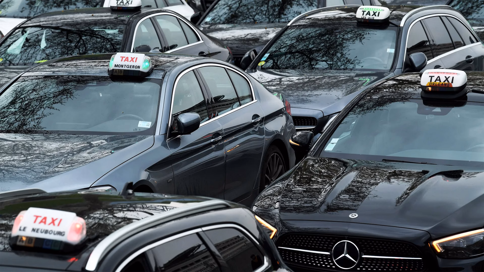 How much do chauffeurs make in a year in London?