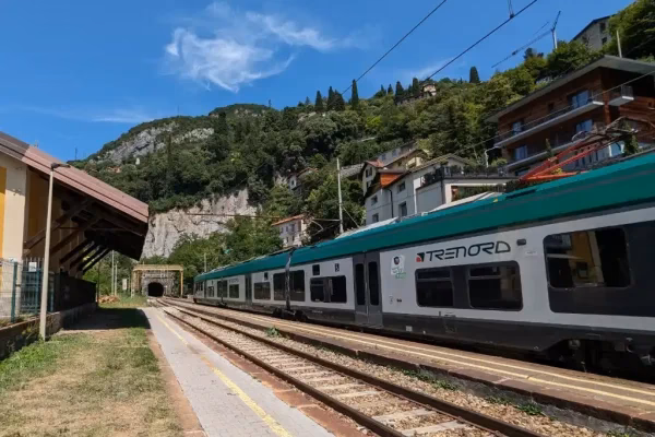 How to get to Lake Como from Tirano - Sondrio – Lecco – Milano?