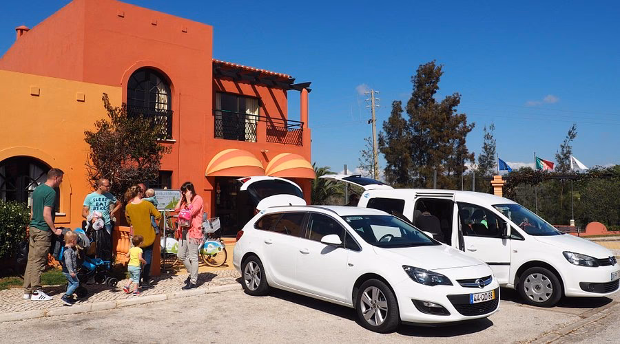 Is Uber available in Carvoeiro in September 2023?