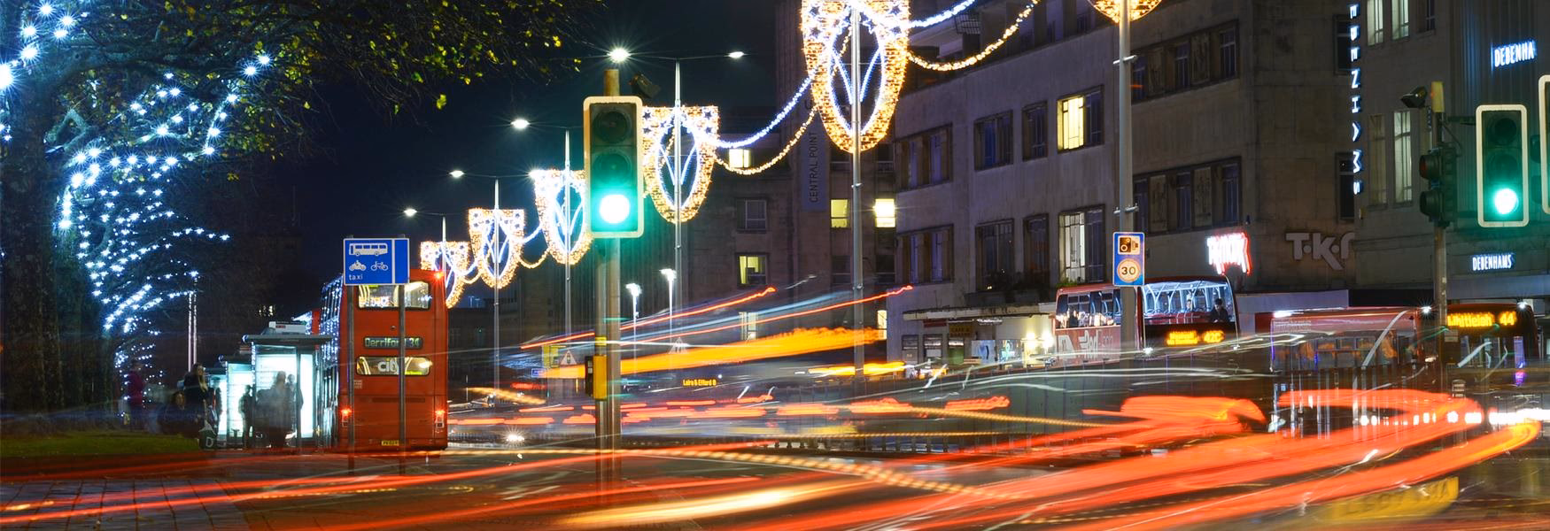 What time do bus services start on Christmas Eve & New Year's Eve?