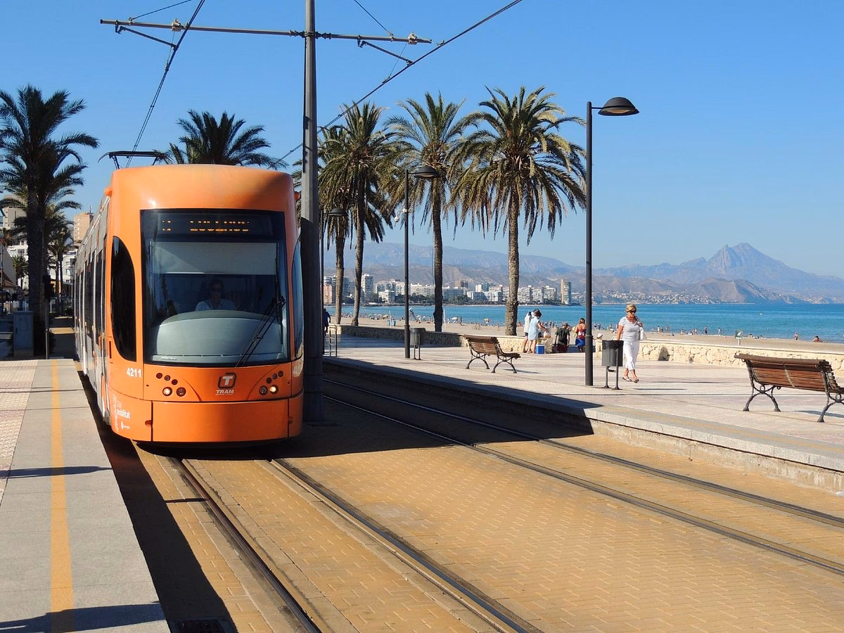 Does Benidorm have a tram stop?