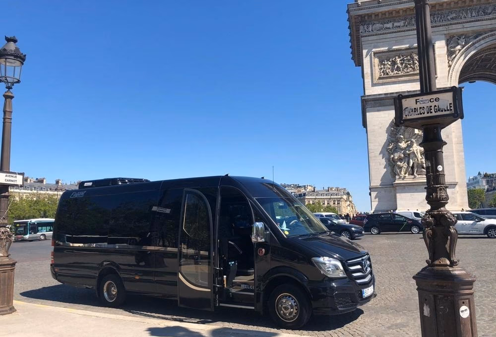 How to get from Nice airport to Saint-Tropez?