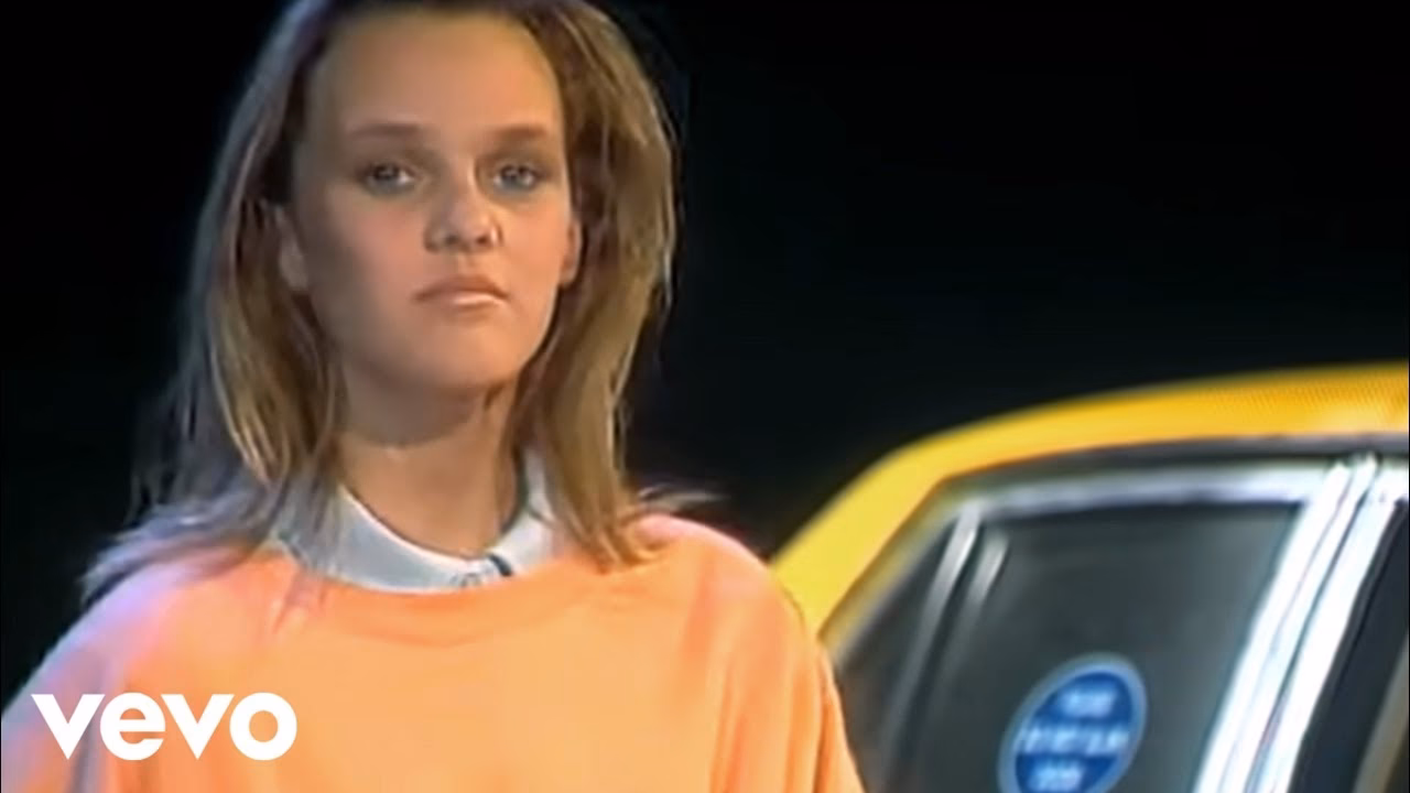 Who sung 'Joe le taxi'?