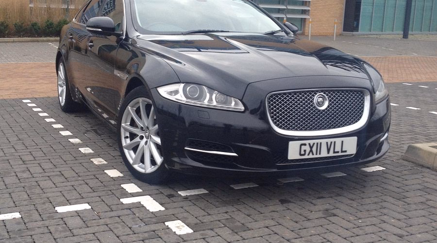 What is K+M airport transfers?