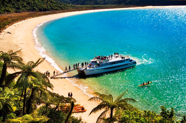 How do I book a cruise from Kaiteriteri or Totaranui?
