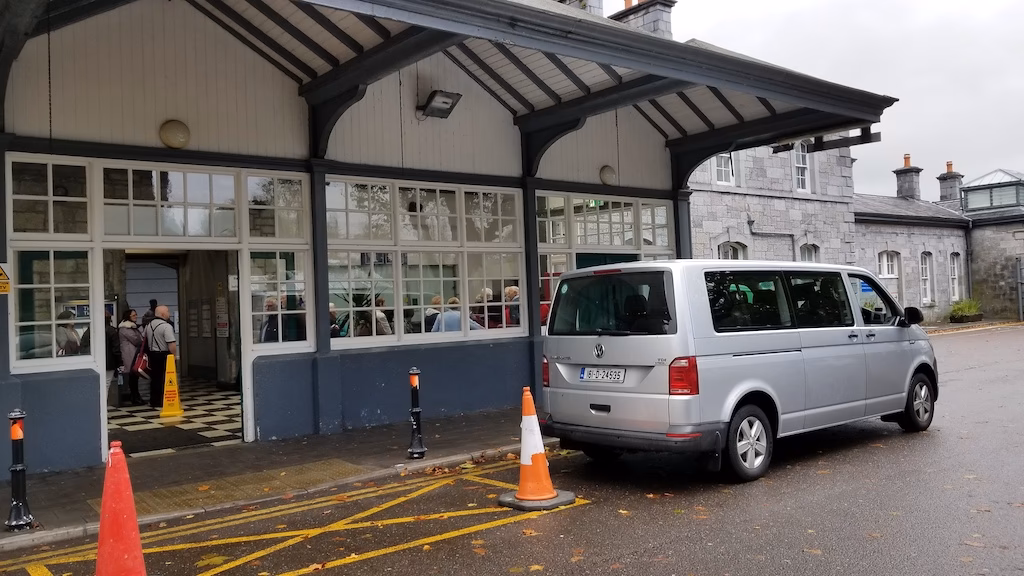 What transport services does Kenmare offer?