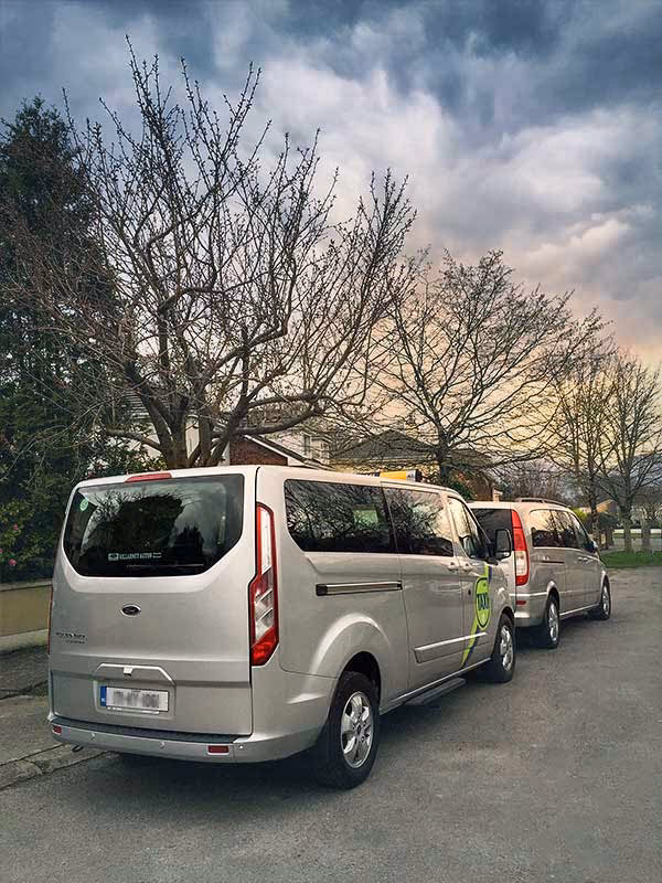 How do I stop a taxi in Killarney?