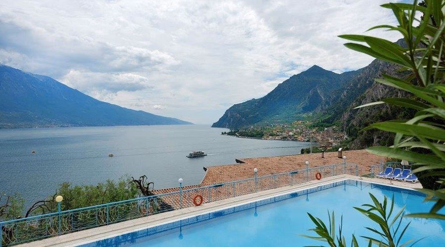 How to get to Limone sul Garda from Milan Bergamo Airport?