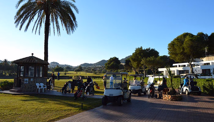 Does Grand Hyatt La Manga Club offer a golf getaway?