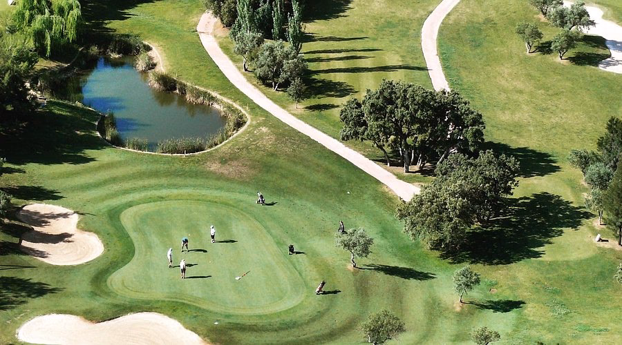 Do you offer a golf transfer from the airport?