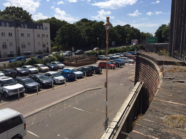 Which cities can you reach by train from Leamington Spa?