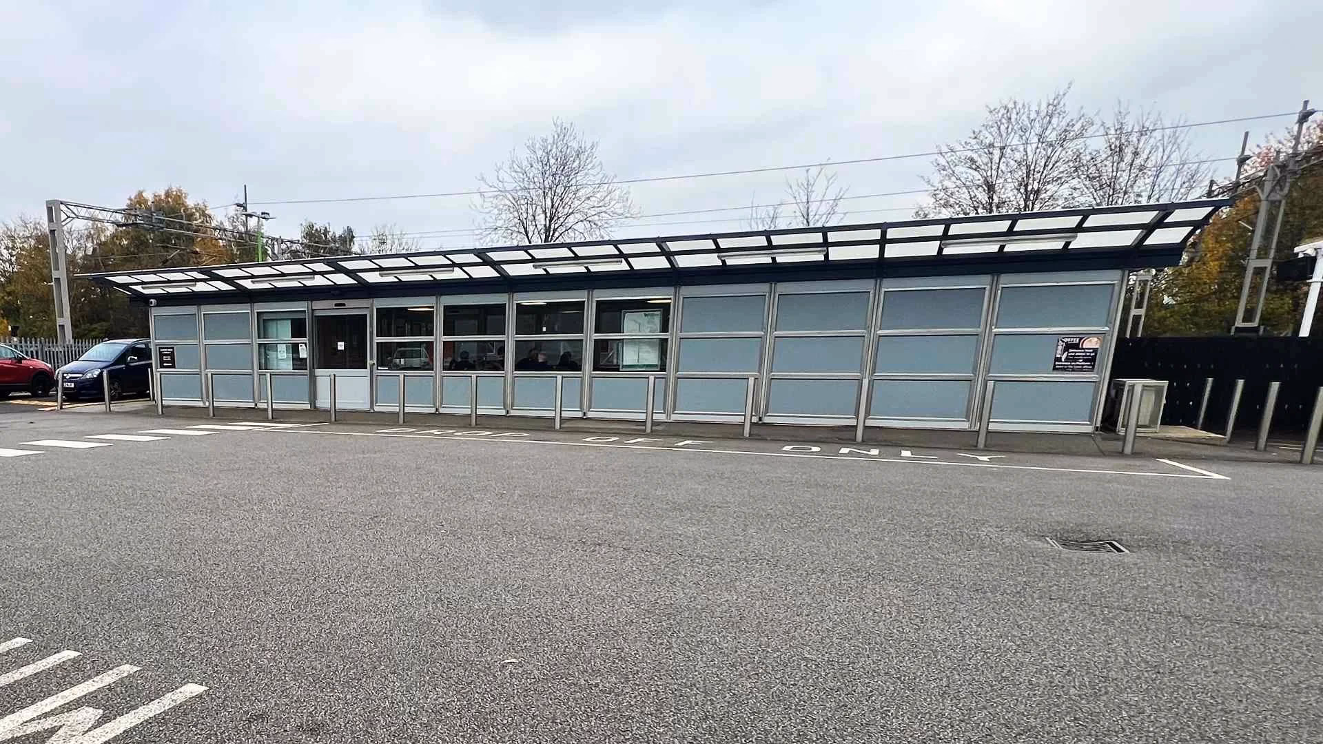 How many trains run to Lichfield Trent Valley?