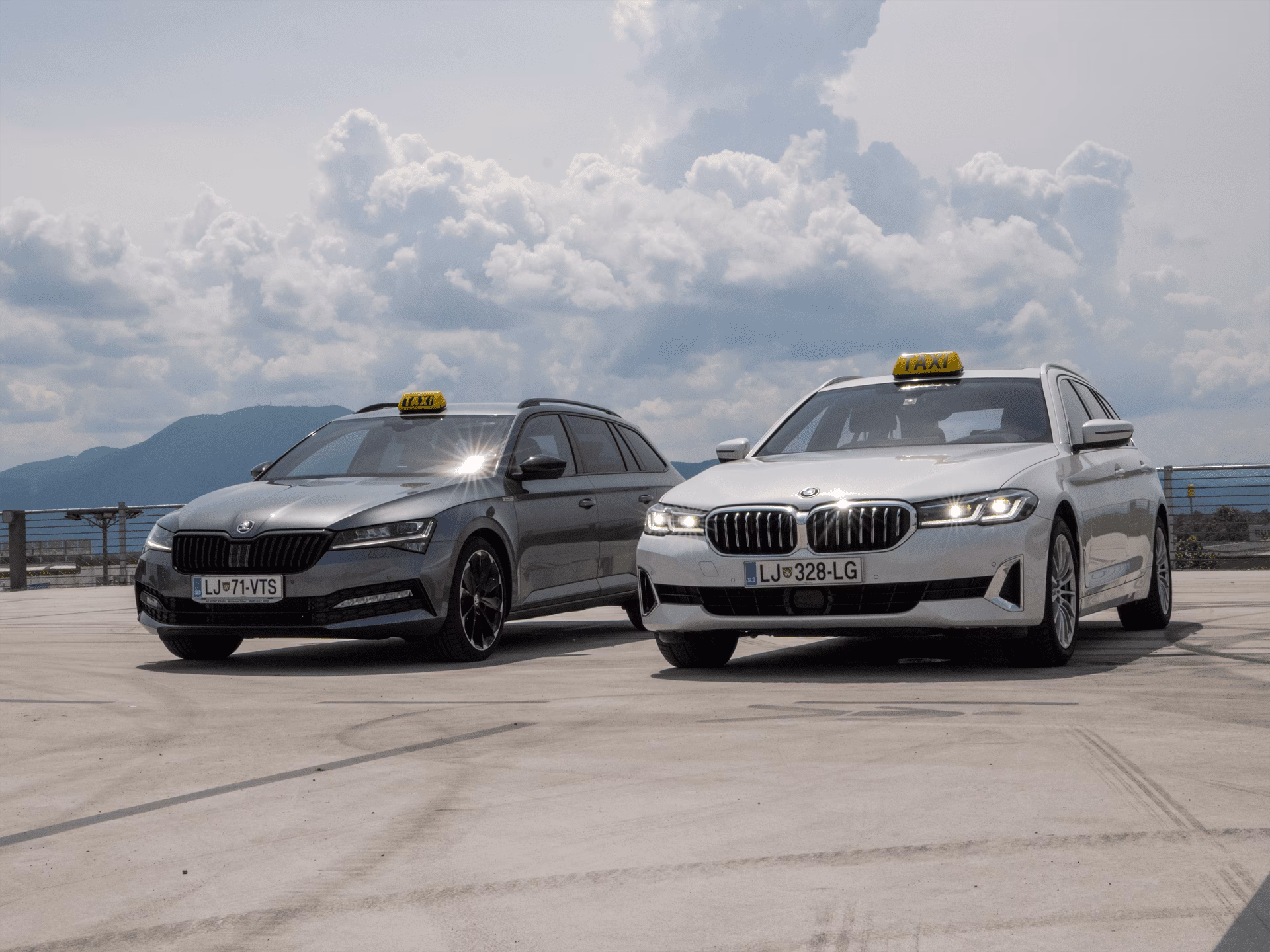 How much does a taxi cost from Ljubljana Joe Punik airport?