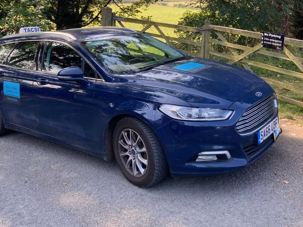 How do I reach Llangollen?