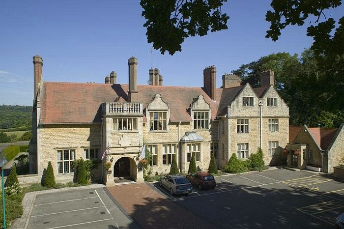 Can dogs stay at Rutland Hall Hotel?