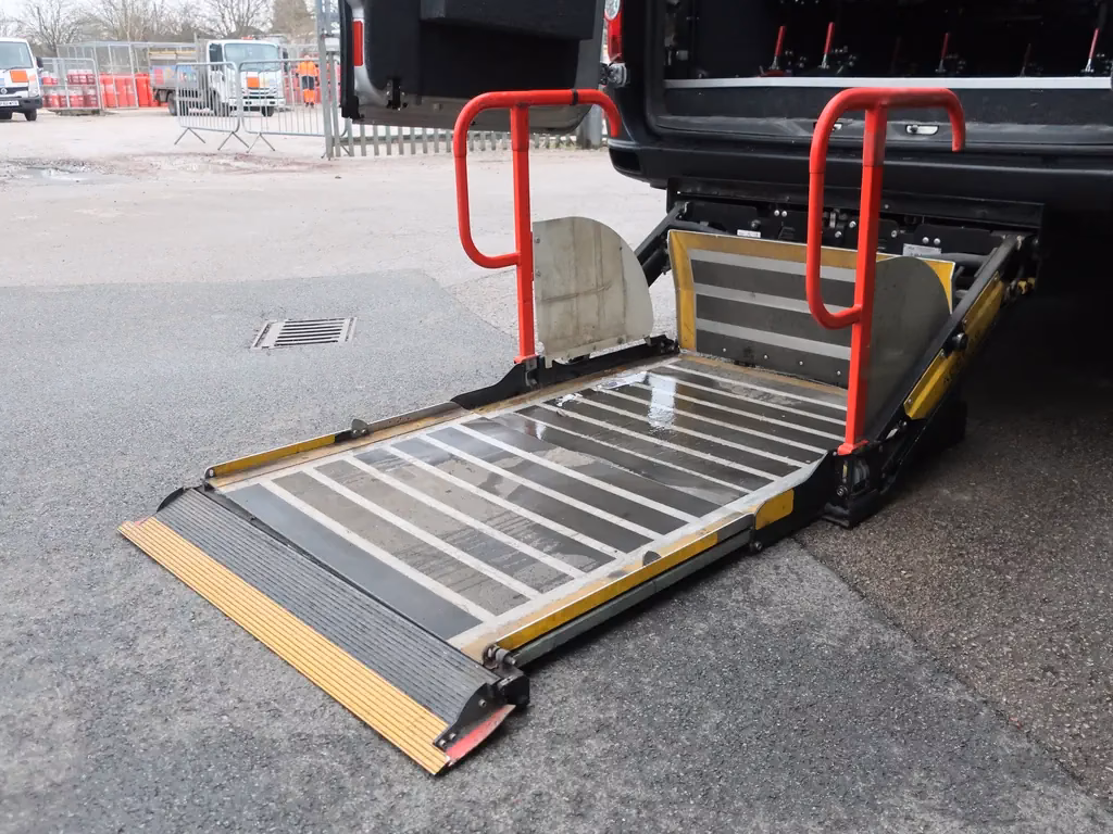 Who should take a tail lift training course?