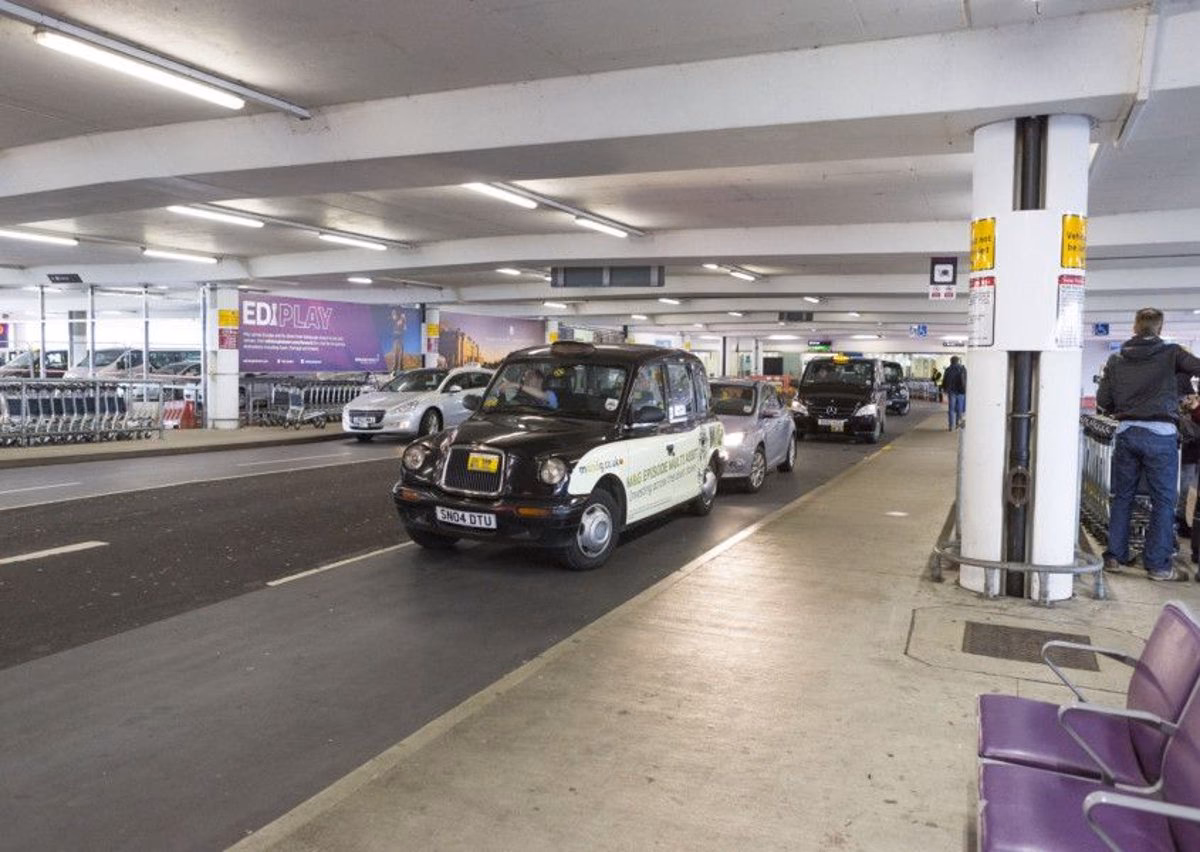 Where is the nearest paid car parking in Edinburgh?