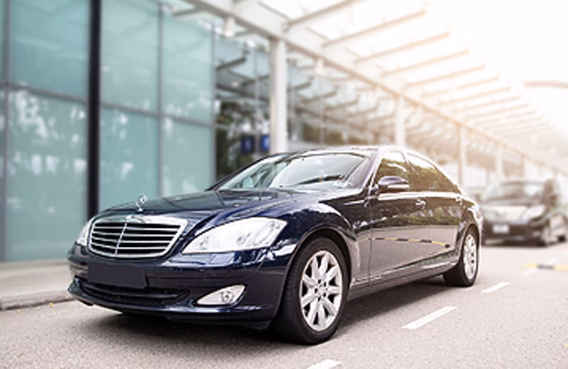 How to book a luxury cab in Delhi?