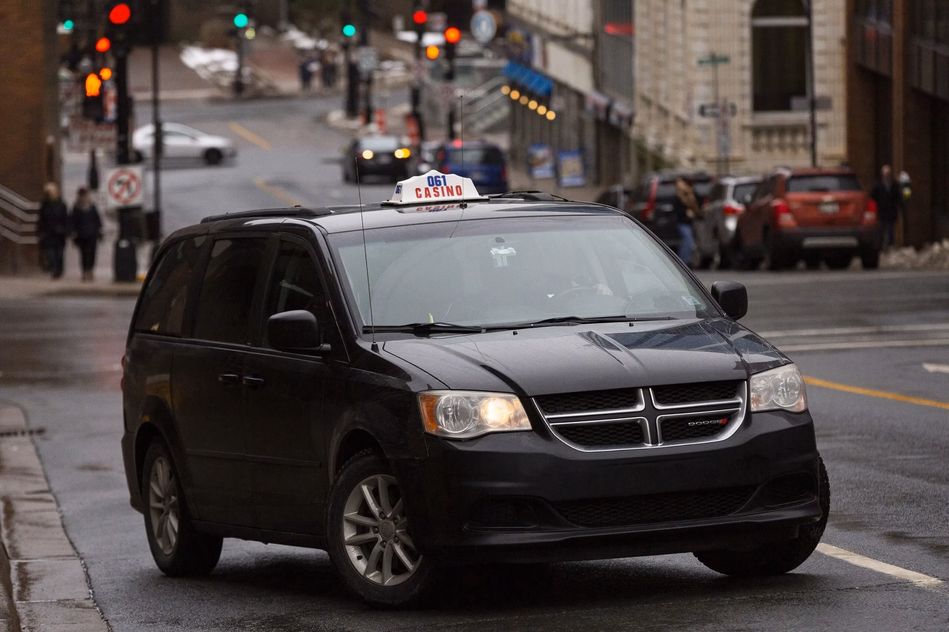 Where can I find the best taxi cabs & private hire cars?