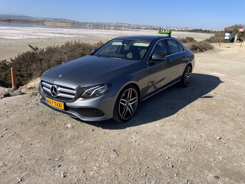 Does max7taxi have a Mercedes E class?