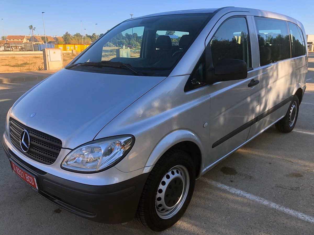 How many used Mercedes-Benz Vito vans are there?