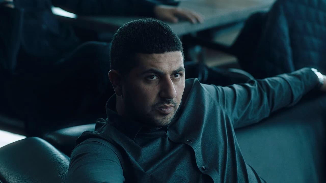 Why does taxi offer Ashraf a lifeline?