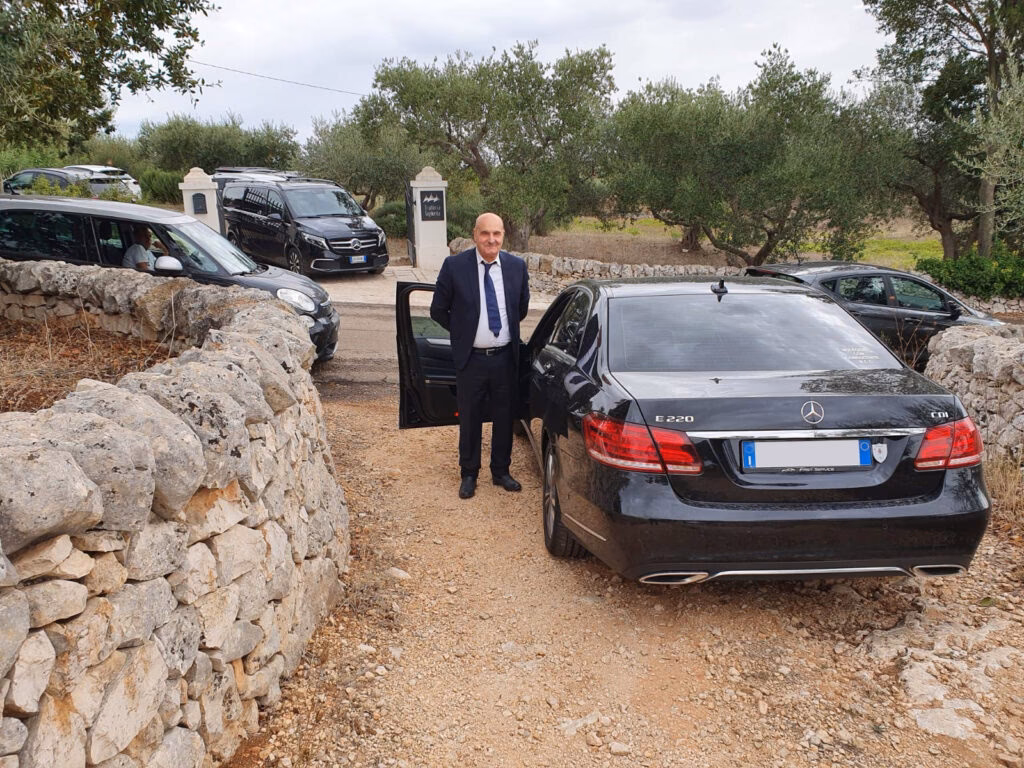 How to get from Monopoli to Alberobello?