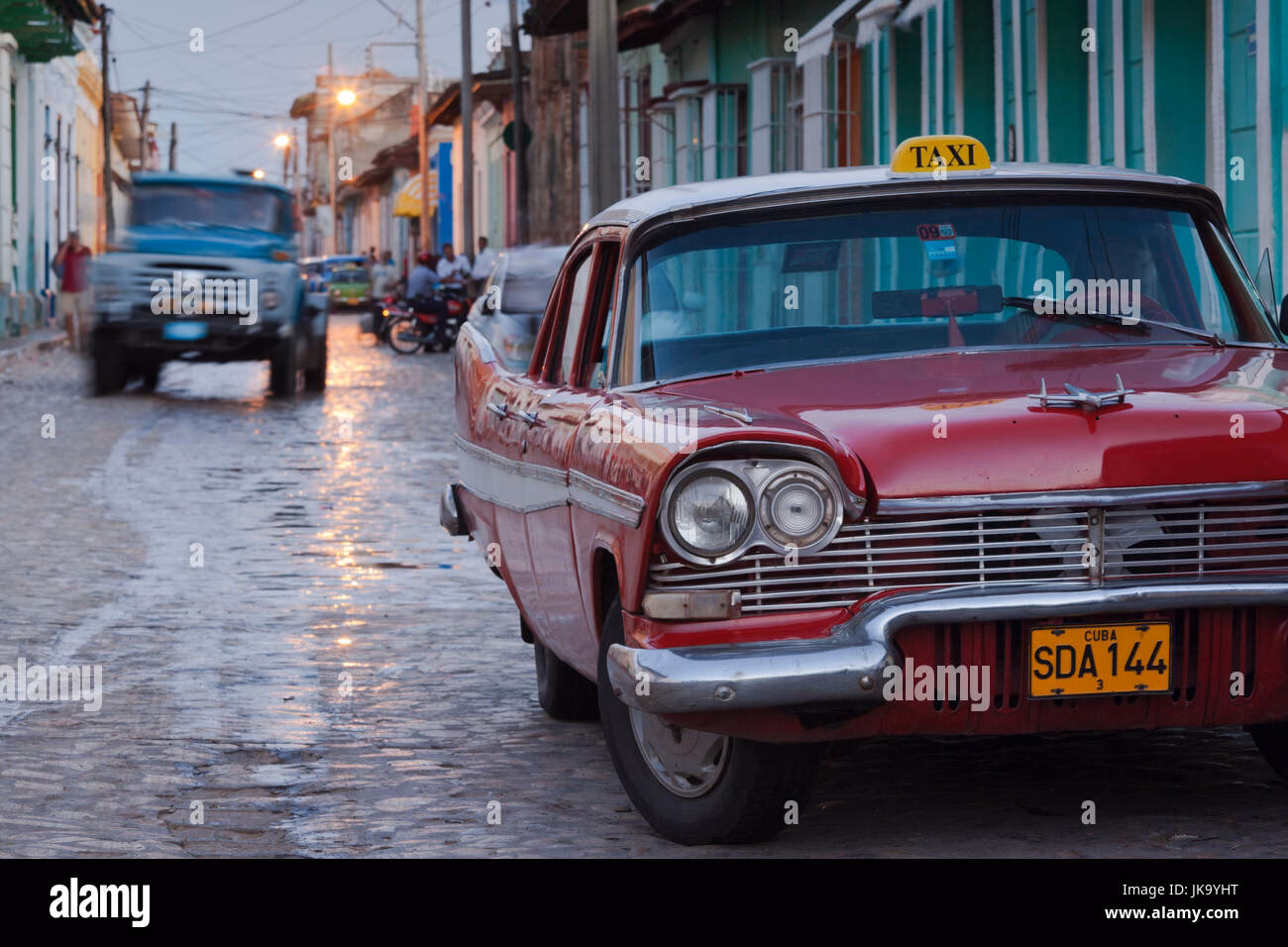 How do I get from Plymouth to Mutley Plain?