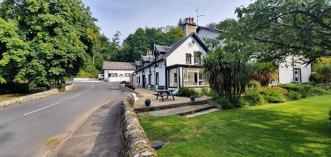 Can I take a taxi to visit Arran?