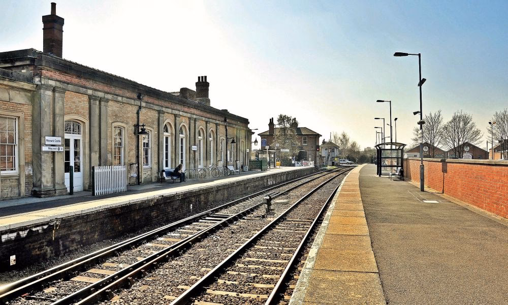 How to get from Newark to Northgate?