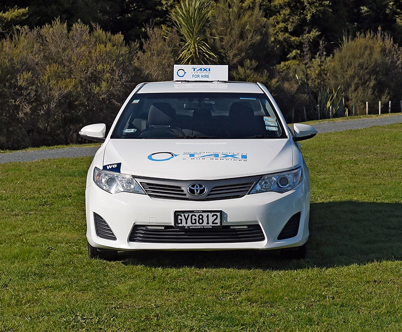 Is there a bus from Auckland to Rewa?