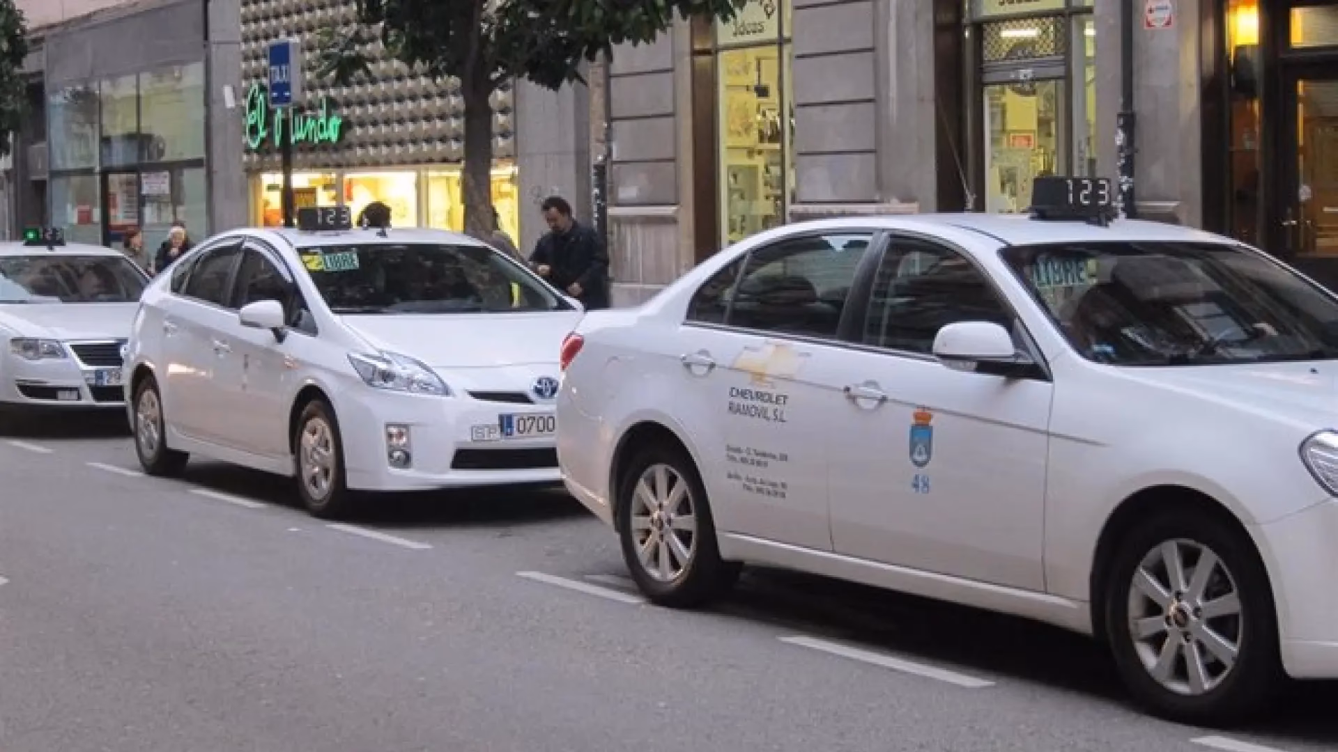 ¿Cómo llegar a Oviedo en autobús?