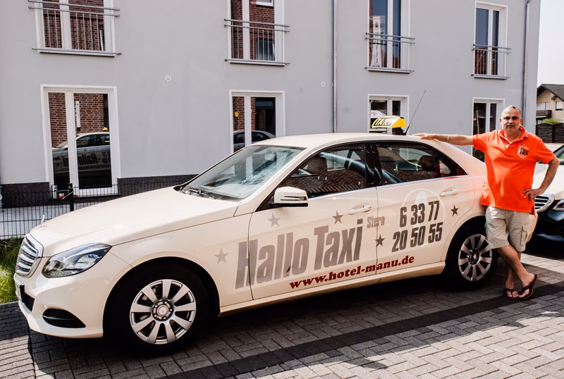 Wie kann ich den aktuellen Taxipreis berechnen?