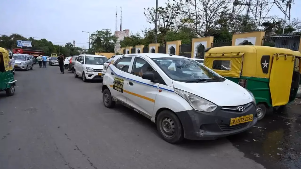 Who are Peyton travel?