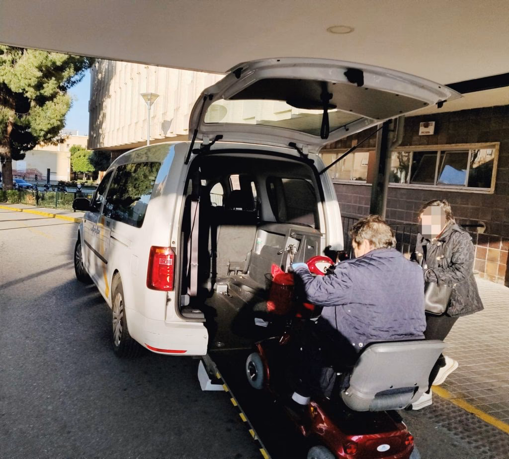 ¿Qué ha diseñado el Instituto del taxi para facilitar la atención?
