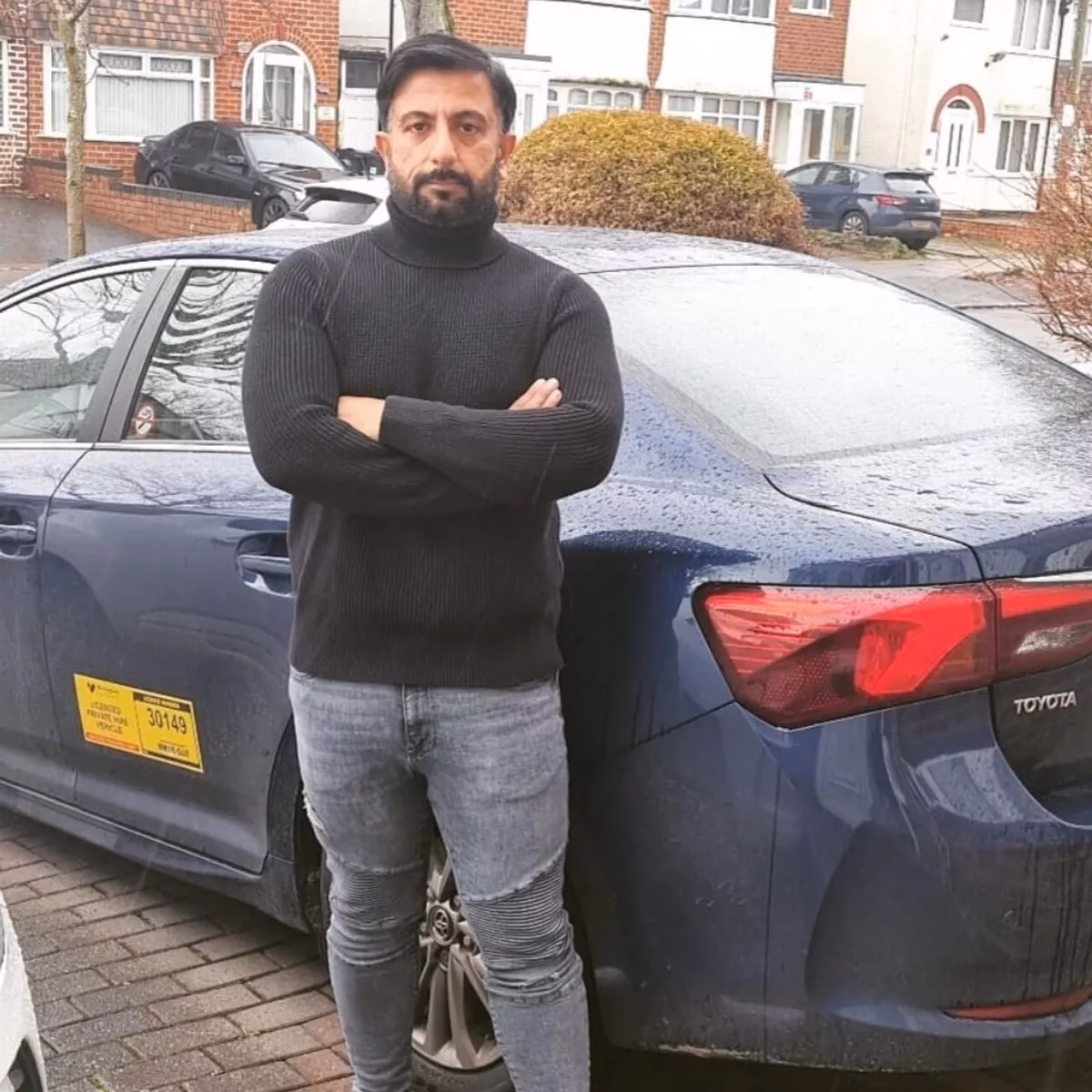 How can I take a 360-degree tour of Perry Barr station?