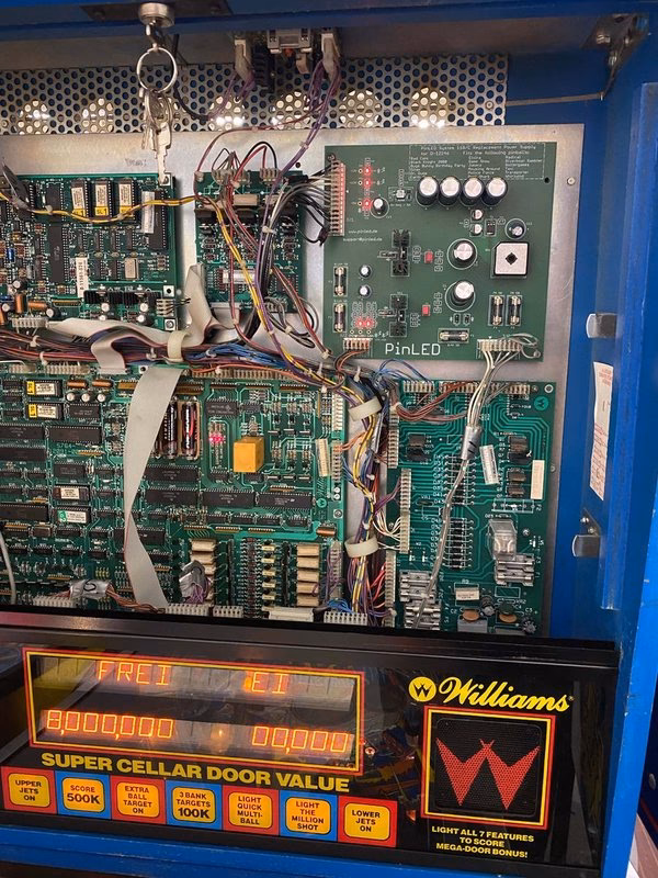 Where is Pinner's cheap minicabs located?