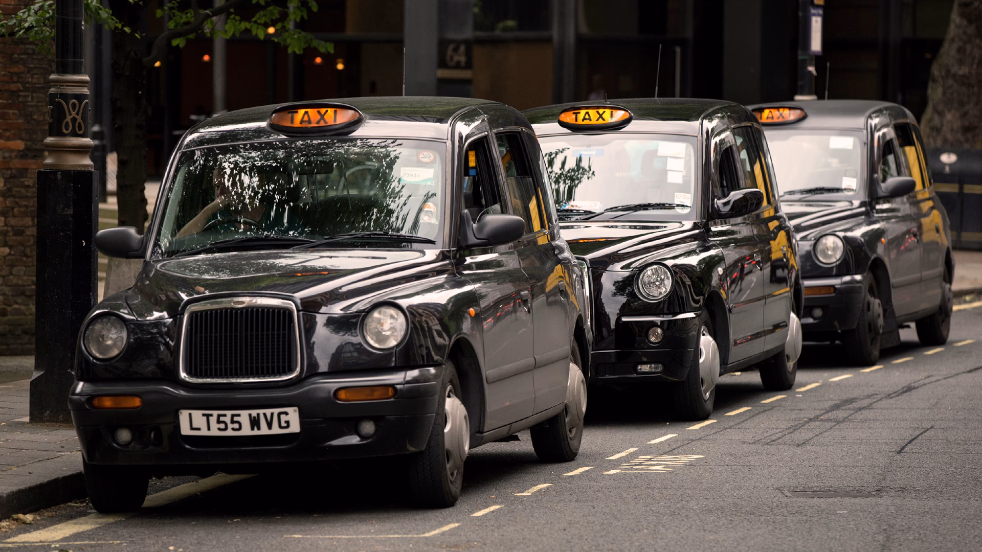 ¿Por qué se llama taxi?
