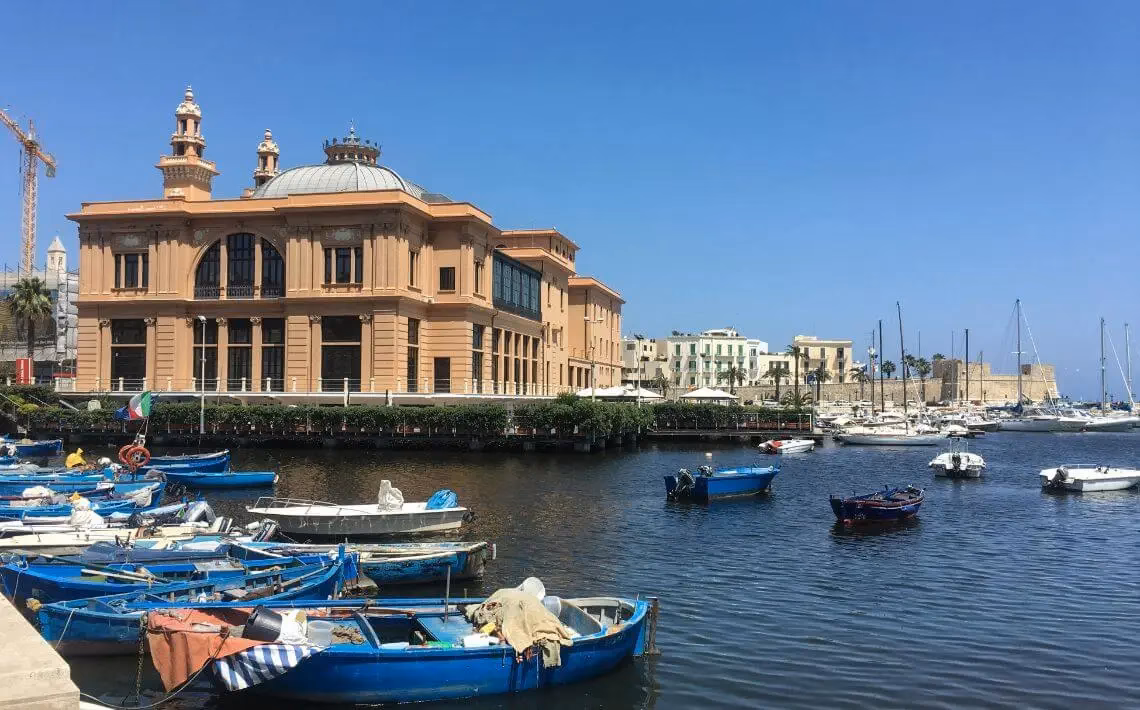 How to get from Bari port to Bari Airport (BRI)?