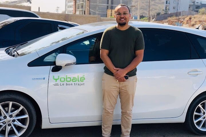 How to get from Dakar to Guinea-Bissau?