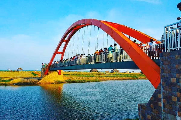 How to get cab from Rajahmundry to Kakinada?