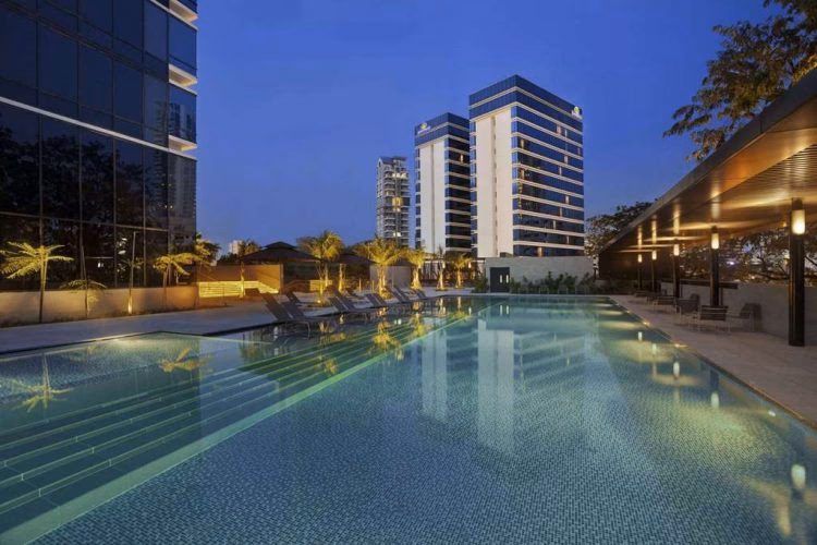 How to get from Singapore to Singapore Zoo?