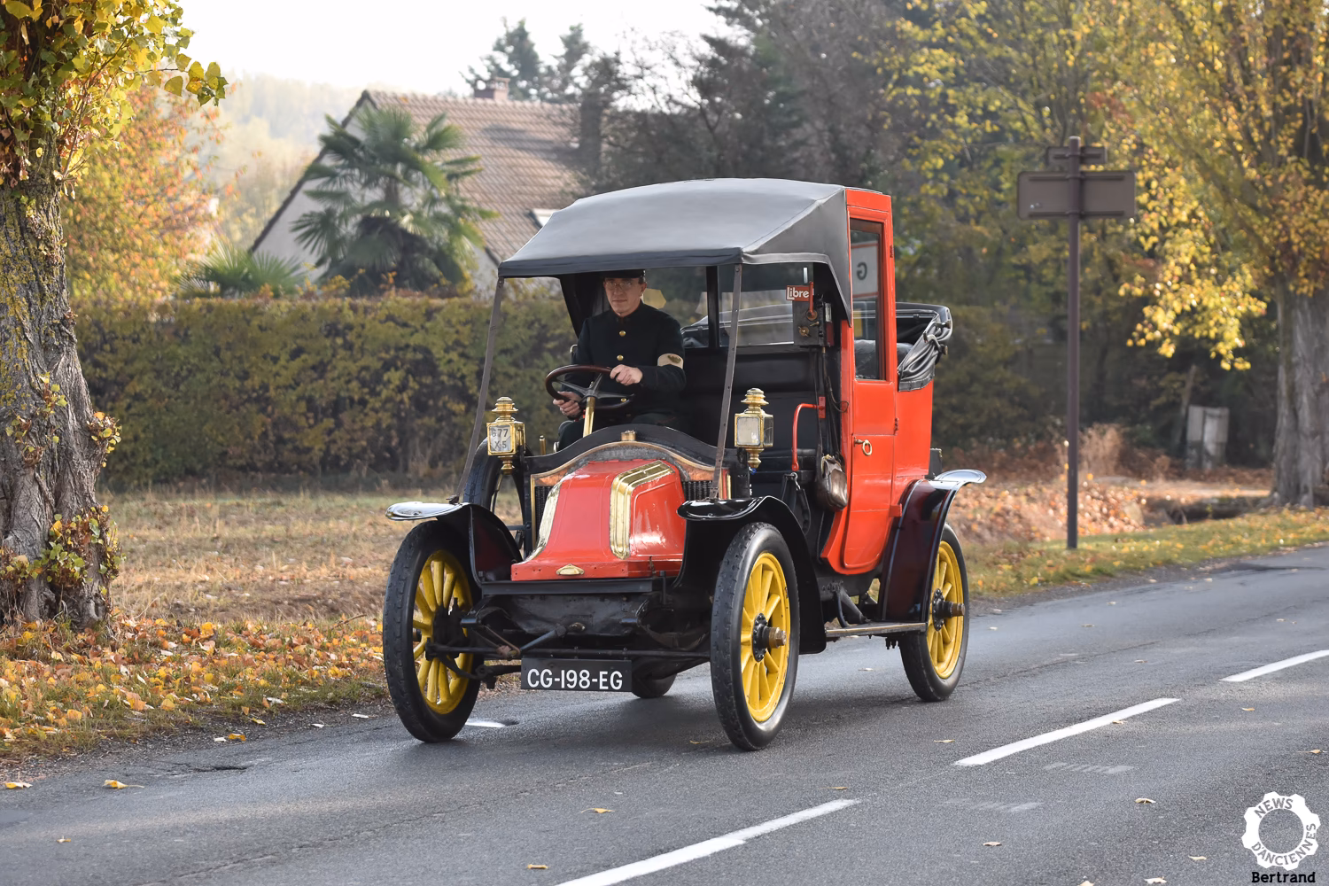 What is a Renault Taxi de la Marne?