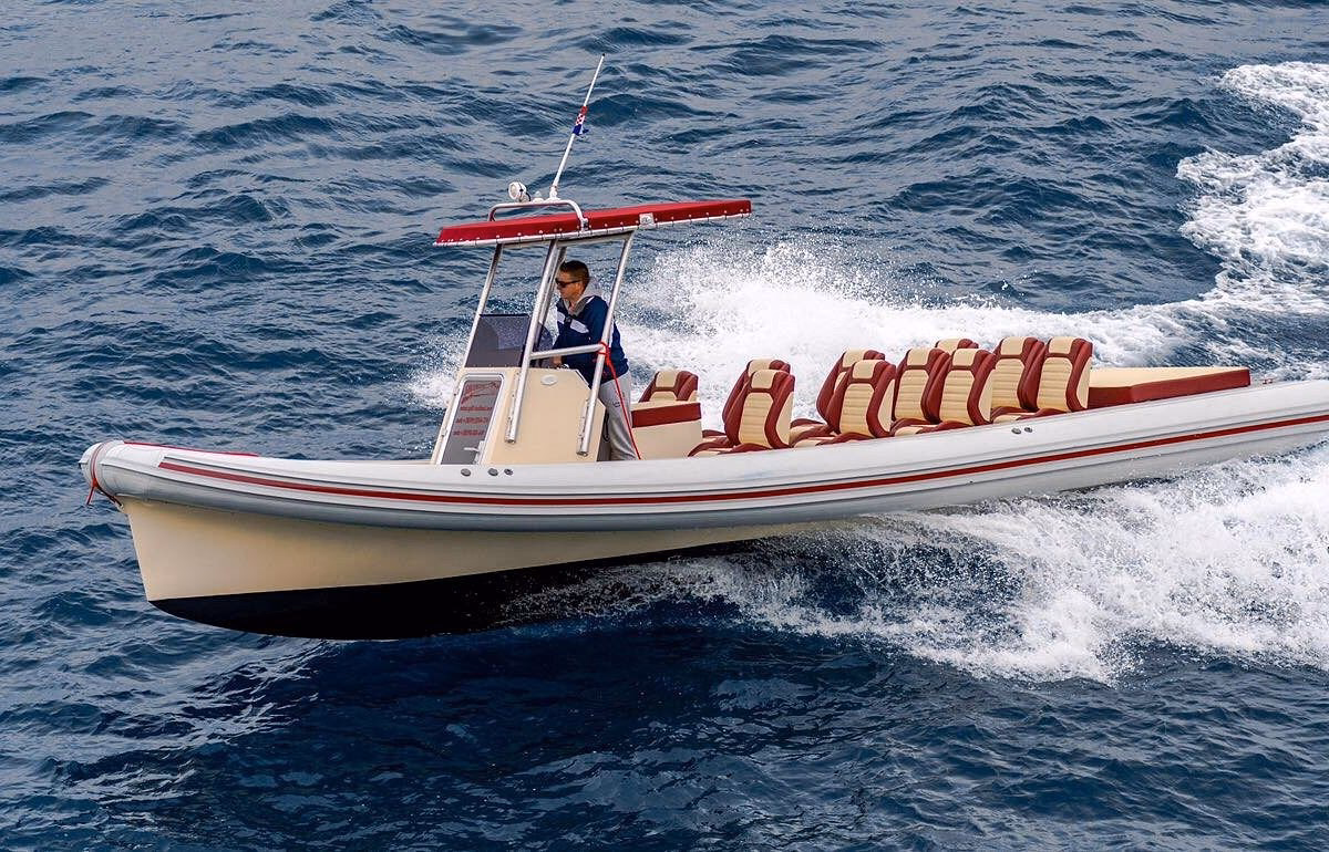 Why should you rent a boat in Split?