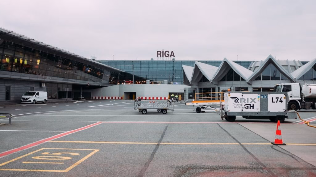 How to get to autoosta in Riga?